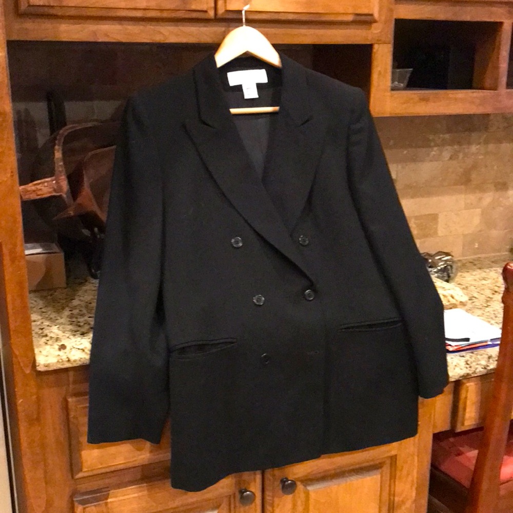 Jones New York black blazer.